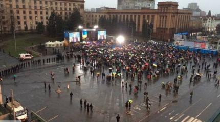 Жить по-новому: «циничные бандеры» опасаются бунтов и просят дожать олигархов Жить по-новому: «циничные бандеры» опасаются бунтов и просят дожать олигархов