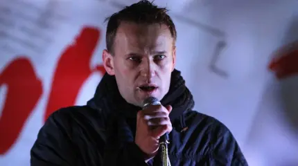 Коммунист против либерала: первые проблемы «Умного голосования» Коммунист против либерала: первые проблемы «Умного голосования»