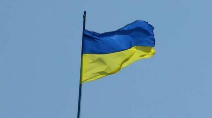 Николаев: со здания администрации украден третий украинский флаг Николаев: со здания администрации украден третий украинский флаг