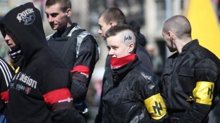 И эти люди продолжают рассказывать что-то про «донецкое быдло»… И эти люди продолжают рассказывать что-то про «донецкое быдло»…