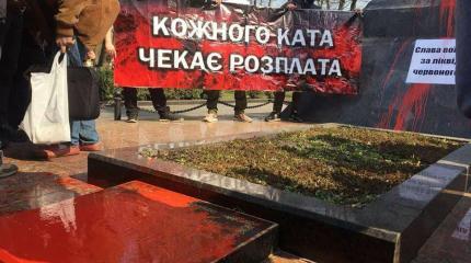 Украина: Правые начинают и выигрывают Украина: Правые начинают и выигрывают