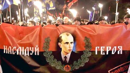 В России призвали предоставить Бандере особый статус В России призвали предоставить Бандере особый статус