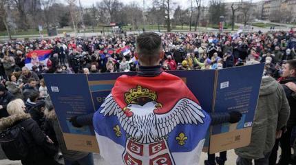 Какие настроения сейчас в Белграде? Какие настроения сейчас в Белграде?