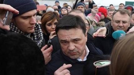 Сеньор губернатор Подмосковья сдал своего вассала из-за мусорного бунта… Сеньор губернатор Подмосковья сдал своего вассала из-за мусорного бунта…