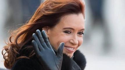 Кристина Киршнер поблагодарила Россию в Twitter по-русски