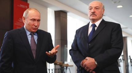 Путин обиделся на Лукашенко за то, что тот переиграл его с Парадом Победы Путин обиделся на Лукашенко за то, что тот переиграл его с Парадом Победы