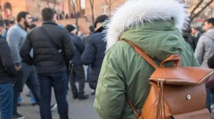 Больше чем армия: на Запад уехали тысячи молодых украинцев