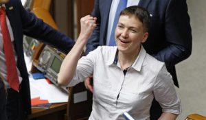Савченко отказывается от власти и хочет остаться летчиком Савченко отказывается от власти и хочет остаться летчиком