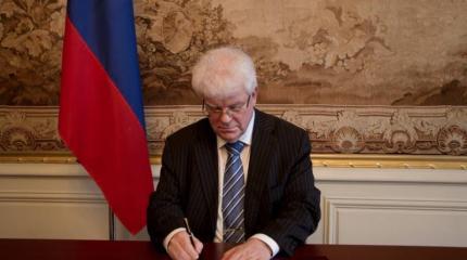 Россия не намерена торговаться с Евросоюзом по вопросу снятия санкций Россия не намерена торговаться с Евросоюзом по вопросу снятия санкций