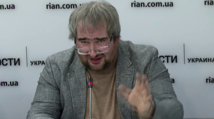Корнейчук о поздравлении Порошенко: украинцам можно «впарить» любую «дичь» Корнейчук о поздравлении Порошенко: украинцам можно «впарить» любую «дичь»