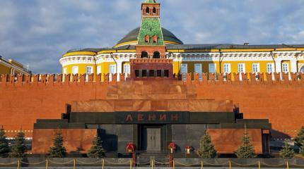 Путин определился с судьбой Ленина