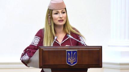 Эмине Джапарова рассказала, как Киев ведет борьбу за Крым и ЛДНР Эмине Джапарова рассказала, как Киев ведет борьбу за Крым и ЛДНР