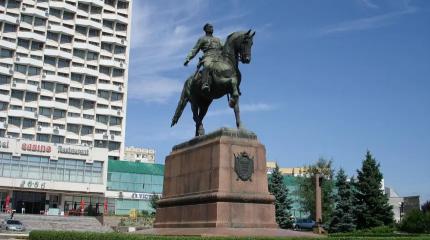 Кривая дорожка в Европу: Кишинёв объявил войну советским памятникам