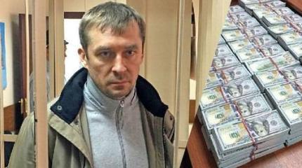 Захарченко, хапнувший 1,2 тонны денег – вор государственный, системный!