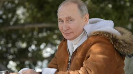 В Кремле ответили на вопрос про ядерный чемоданчик Путина во время отдыха