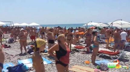 "Пресса Украины": На пляже в Сочи крутят Гимн России каждые 20 минут "Пресса Украины": На пляже в Сочи крутят Гимн России каждые 20 минут