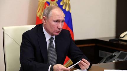 Путин подписал закон, позволяющий ему вновь баллотироваться в президенты Путин подписал закон, позволяющий ему вновь баллотироваться в президенты