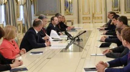 Украина: Порошенко углубляет религиозный конфликт