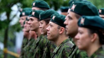 Днище: Так выглядит реальный литовский патриотизм Днище: Так выглядит реальный литовский патриотизм