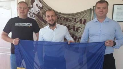 Украинские чиновники и журналисты пообещали приехать на Донбасс Украинские чиновники и журналисты пообещали приехать на Донбасс