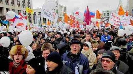 Возможна ли в России «цветная революция»? Возможна ли в России «цветная революция»?