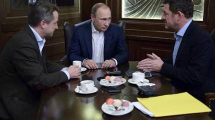 Путин: я хотел сделать ей приятное и показал свою собаку Путин: я хотел сделать ей приятное и показал свою собаку