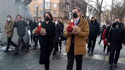 В Германии оказались готовы к «высокой цене» санкций против России В Германии оказались готовы к «высокой цене» санкций против России