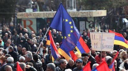 Диалог Армении и ЕС за месяц до саммита «Восточного партнерства»