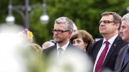 Украина удивила Германию: Немцы, Россия покупает ваших канцлеров! Украина удивила Германию: Немцы, Россия покупает ваших канцлеров!