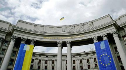 «Российская агрессия» страшней ковида. В Киеве иных проблем не видят
