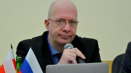 Крис Роман: Жизни Путина угрожает опасность Крис Роман: Жизни Путина угрожает опасность