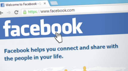 Над Facebook сгущаются тучи, но он сам виноват Над Facebook сгущаются тучи, но он сам виноват