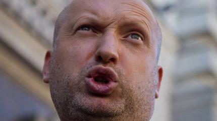 Турчинов хочет скорее ввести визы с Россией для защиты от «волны мигрантов» Турчинов хочет скорее ввести визы с Россией для защиты от «волны мигрантов»