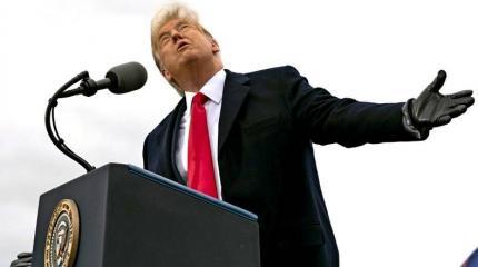 Трамп отказался покидать Белый дом и закатил истерику Трамп отказался покидать Белый дом и закатил истерику