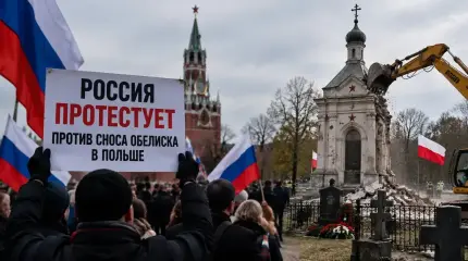 Скандал на кладбище: Россия требует вернуть снесённый обелиск в Польше