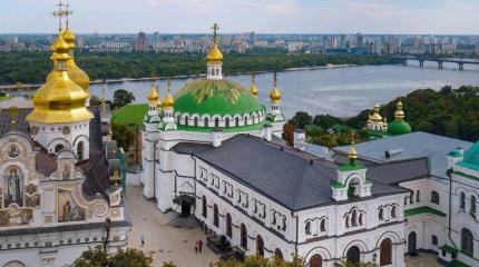 Европа решила ограбить Киево-Печерскую лавру Европа решила ограбить Киево-Печерскую лавру