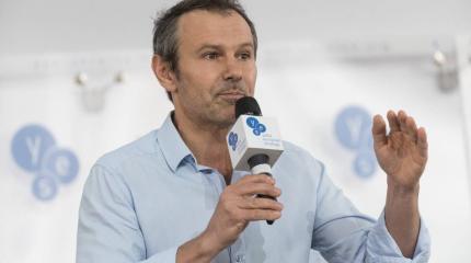 Вакарчук продолжает активно зарабатывать на РФ Вакарчук продолжает активно зарабатывать на РФ