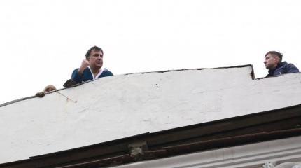 Миша, который живет на крыше: Саакашвили от спектакля до майдана Миша, который живет на крыше: Саакашвили от спектакля до майдана