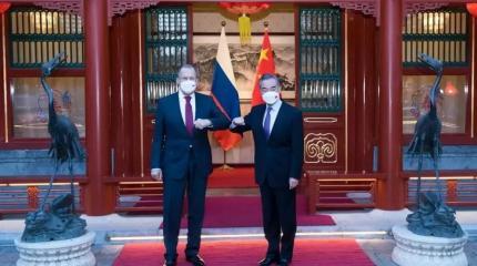 Лавров встретился с главой МИД Китая – дату выбрали неслучайно Лавров встретился с главой МИД Китая – дату выбрали неслучайно