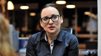 Пелевина попалась на контактах с «нежелательными» организациями США Пелевина попалась на контактах с «нежелательными» организациями США