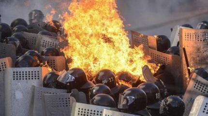 Недостойная годовщина Революции Достоинства Недостойная годовщина Революции Достоинства