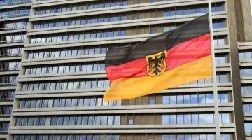 «Губительный союз». Как Германия теряет свой суверенитет из-за давления США