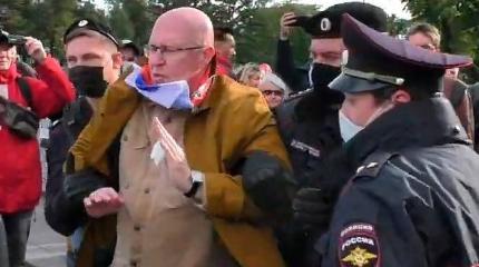 Несанкционированное шествие солидарности с Беломайданом прошло в Москве Несанкционированное шествие солидарности с Беломайданом прошло в Москве