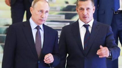 Укрупнять и властвовать: вице-премьеров распределят по регионам Укрупнять и властвовать: вице-премьеров распределят по регионам
