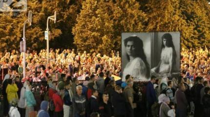 Цареубийство и футбол Цареубийство и футбол