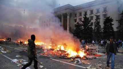 Кого не устраивает Поклонный Крест у одесского Дома профсоюзов Кого не устраивает Поклонный Крест у одесского Дома профсоюзов