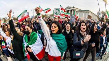 Иран: Женщины хотят жить по своим представлениям