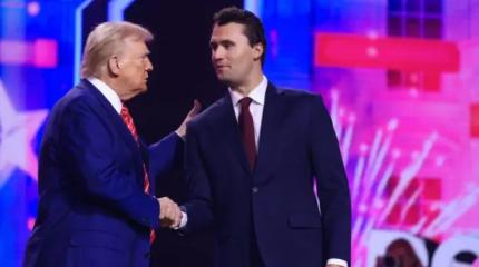 Убийцу Кирка в США объявили смертником: назначена награда за стрелка