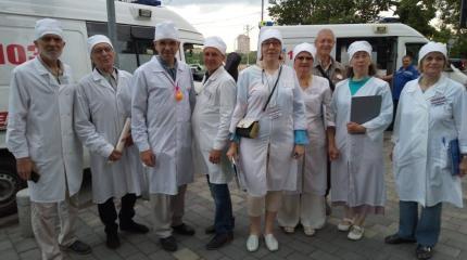 На открытие ЛГБТ кинофестиваля приехала психиатрическая помощь На открытие ЛГБТ кинофестиваля приехала психиатрическая помощь