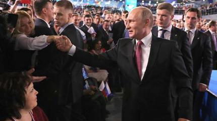 Народная поддержка не покинула Путина Народная поддержка не покинула Путина